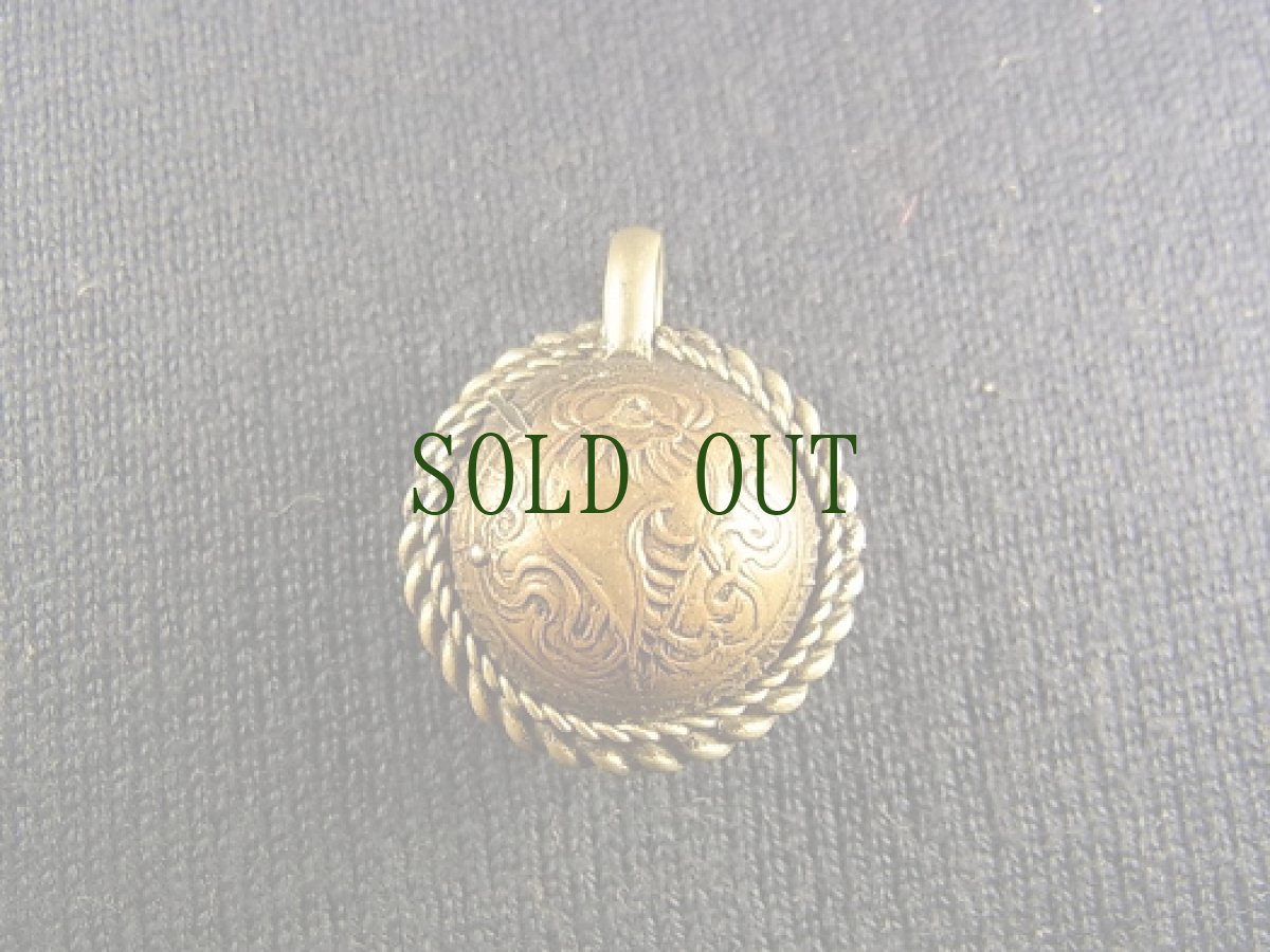 画像2: ブータン・オールドコインのペンダントトップ (2)