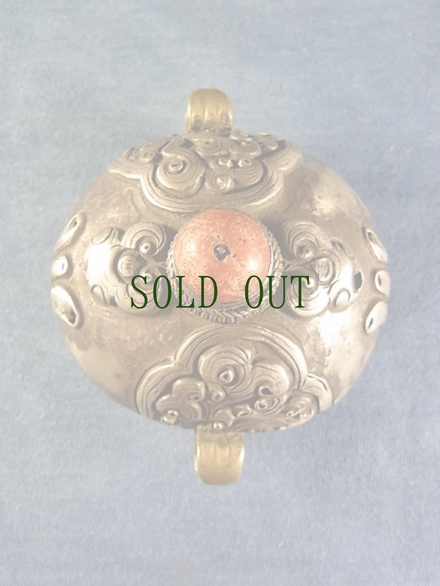 画像5: 銀製アンティーク・ガウ　チベット密教御守り箱　 (5)