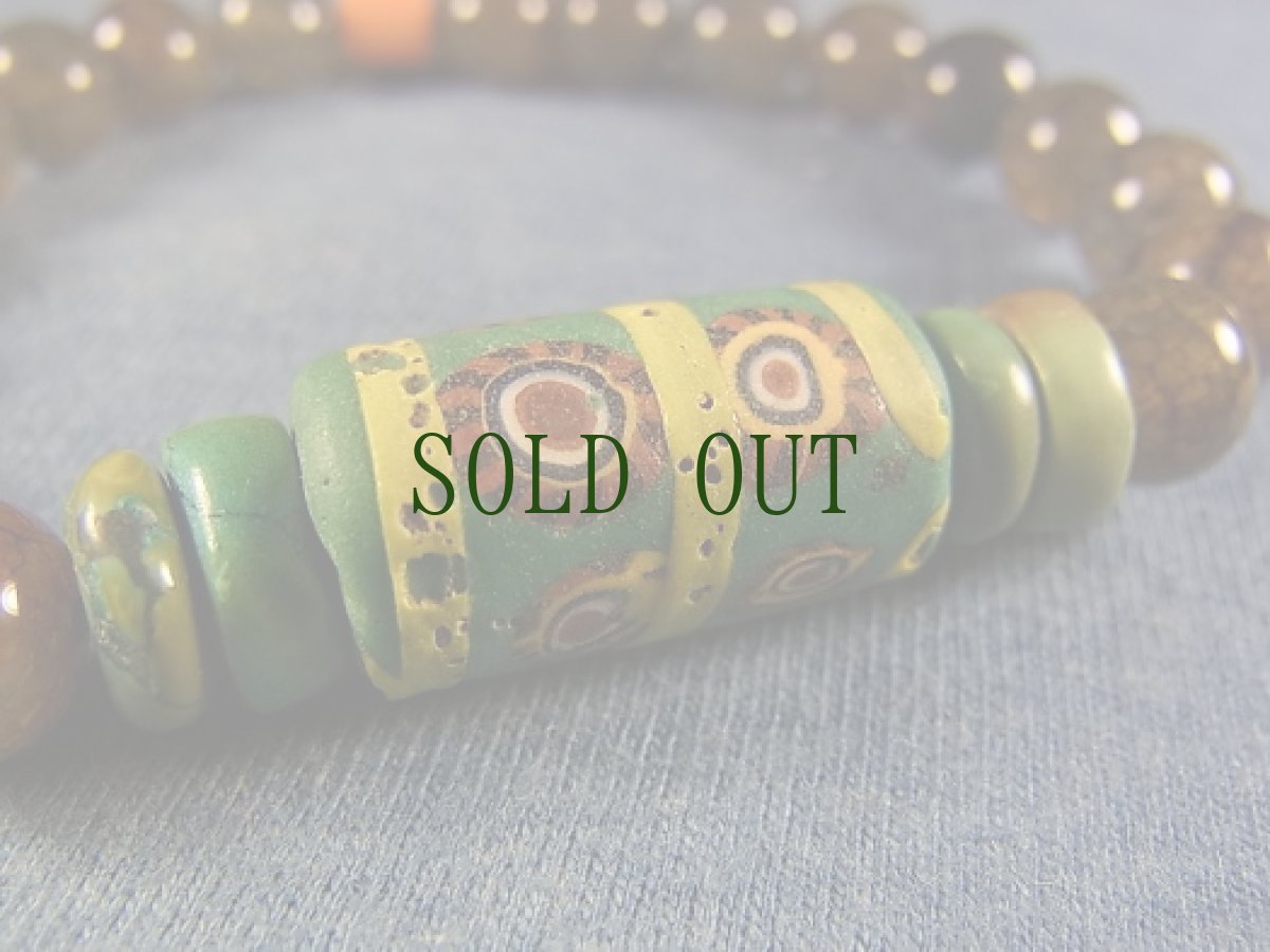 画像4: アフリカン・トレードビーズ(とんぼ玉）と龍紋石のブレスレット (4)