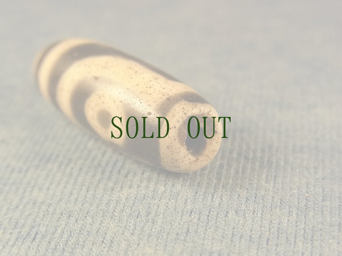 画像5: ジービーズ　２アイ(antique glass dzi mig ni pa ) 二眼・黒朱砂 (5)