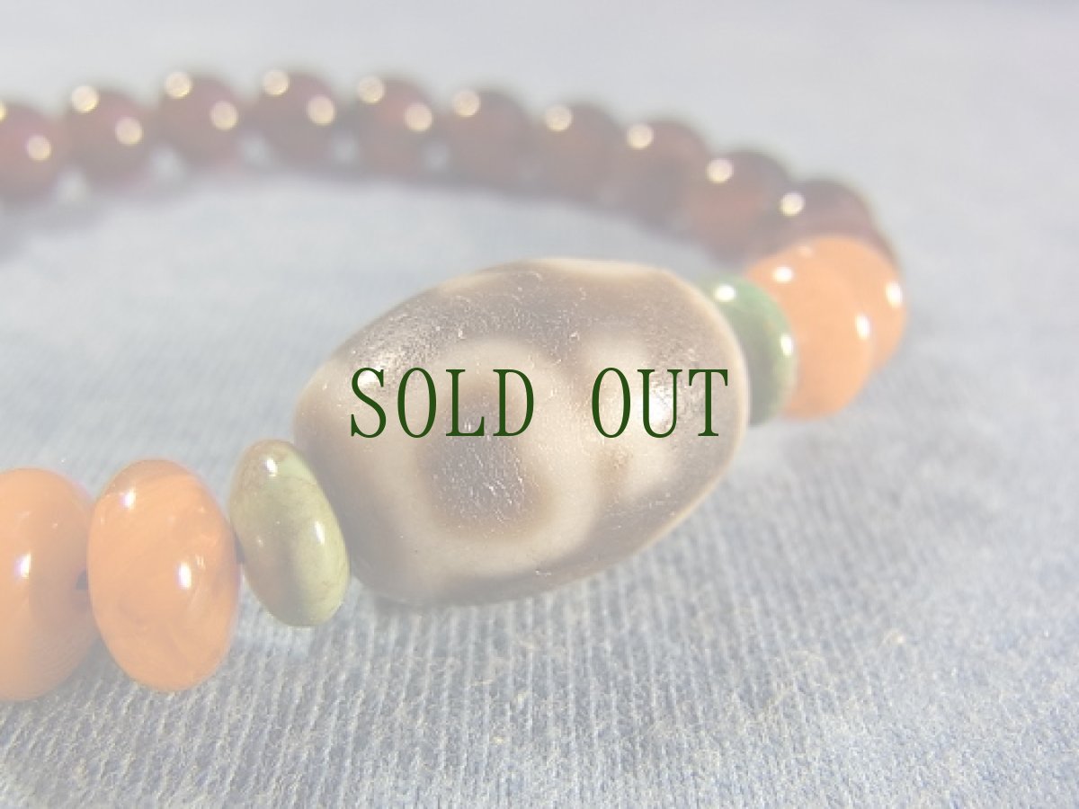 画像3: ジービーズ（宝瓶天珠）とチベットアンデシン（血珠）のブレスレット　 (3)