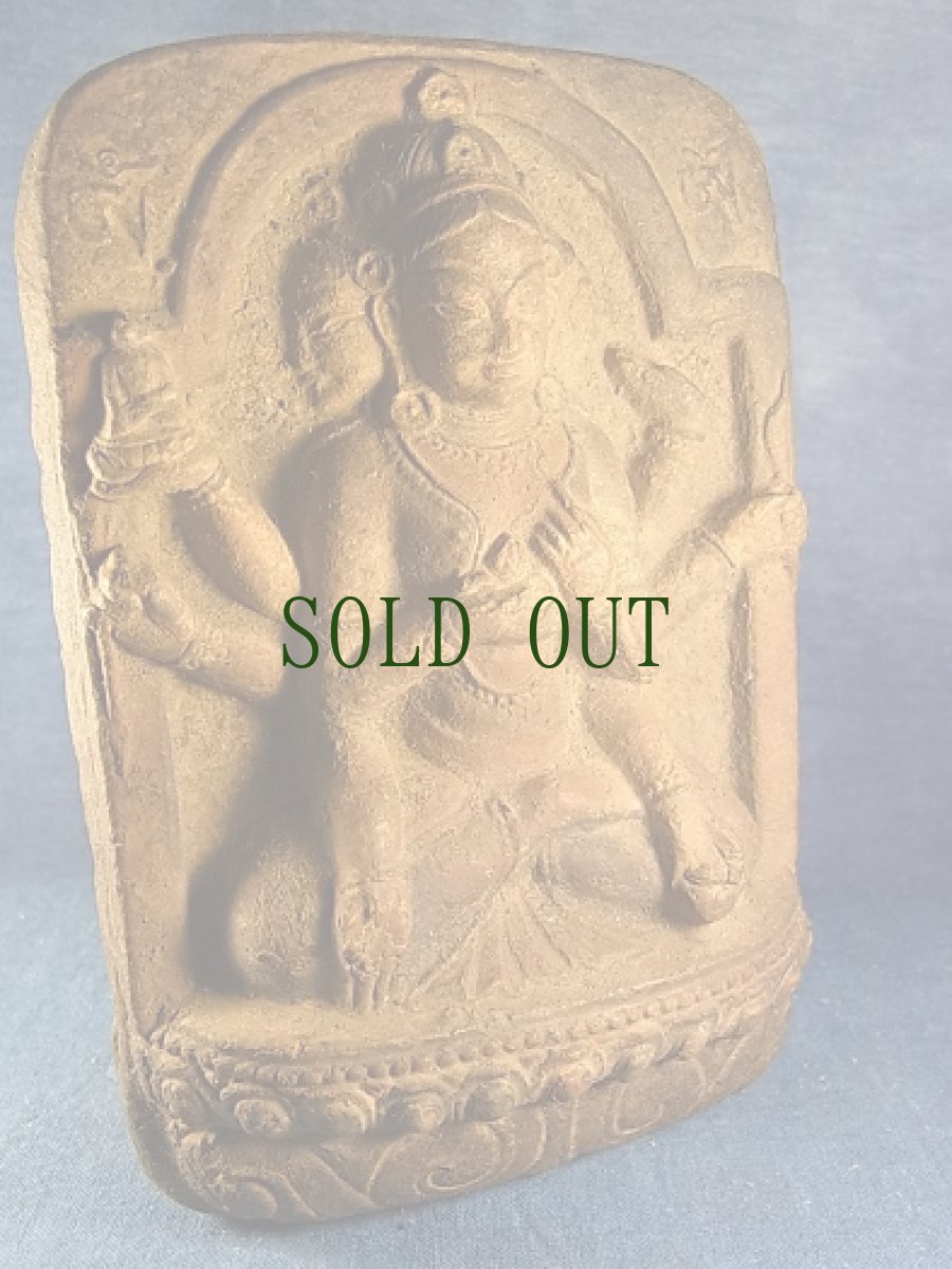 画像3: 仏頂尊勝母（ナムギェルマ）のツァツァ仏　(チベットの磚仏)　アンティーク (3)