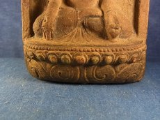 画像5: 仏頂尊勝母（ナムギェルマ）のツァツァ仏　(チベットの磚仏)　アンティーク (5)