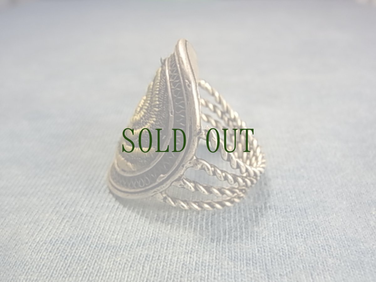 画像4: 貴州ミャオ族の銀製・古刺繍リング (4)