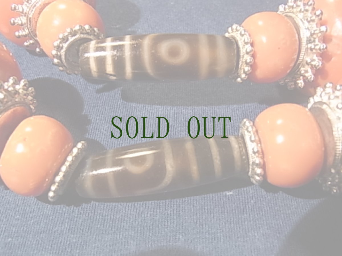 画像5: チベタン・トラディショナルネックレス(ジー・珊瑚・ターコイズ)　ハレ着用 (5)