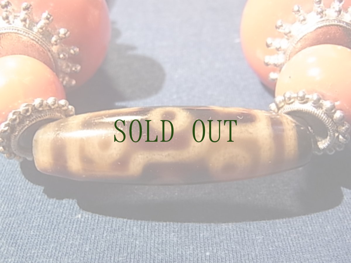 画像3: チベタン・トラディショナルネックレス(ジー・珊瑚・ターコイズ)　ハレ着用 (3)