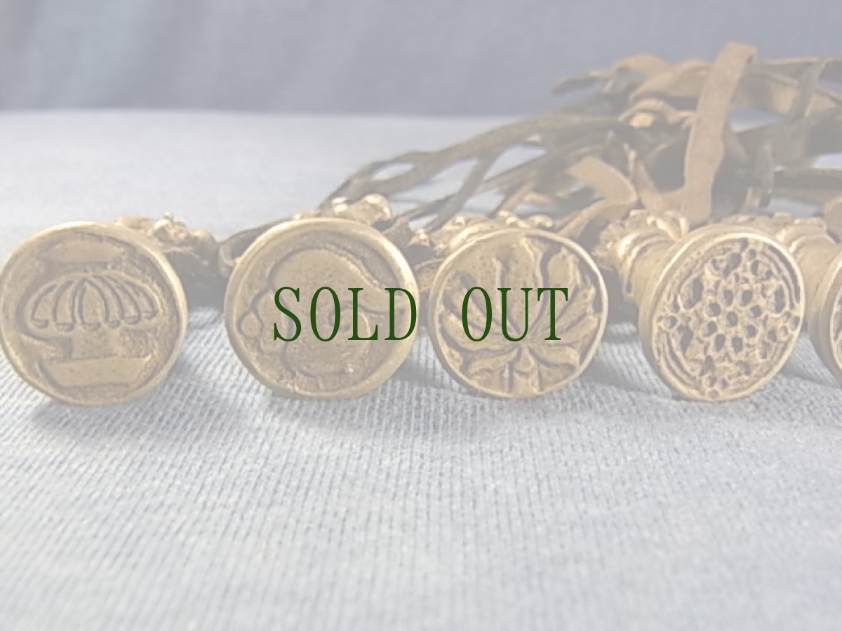 画像3: チベットのお守り(Thogchags) 　印鑑型タシタゲ(八吉祥)　一式(8pcs) (3)