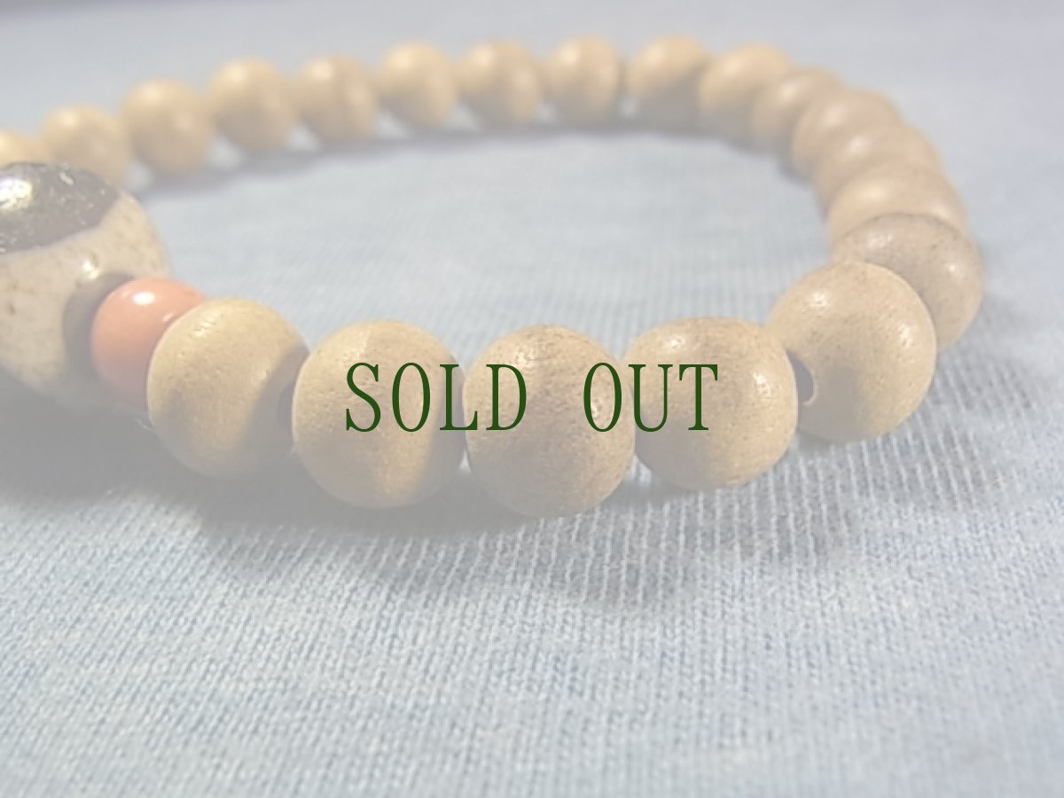 画像5: ジービーズ(チベット天珠・タッソー)馬歯・虎牙とタニ沈香の念珠ブレスレット (5)