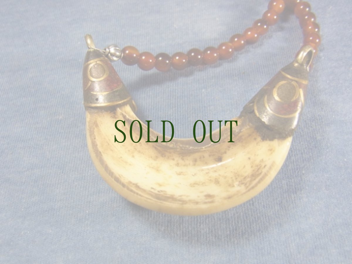 画像4: シャンカのパーツ(チベット法螺貝)とチベットアンデシン(血珠)のオリジナルネックレス　 (4)