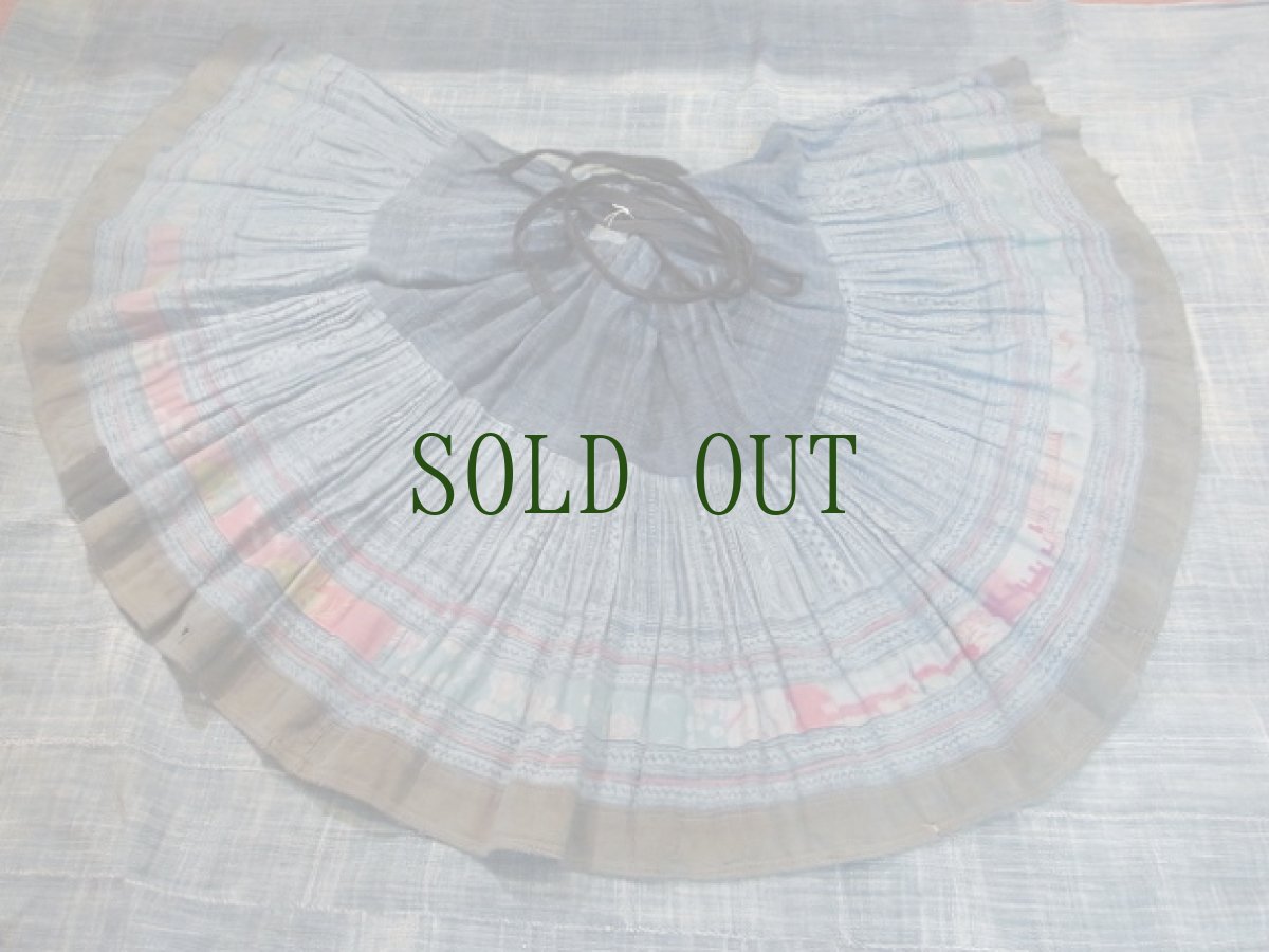 画像9: 貴州苗族(ミャオ)　ヴィンテージ　麻・プリーツ巻きスカート　 (9)