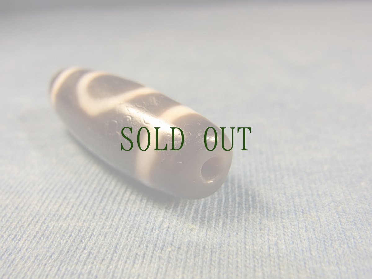 画像4: ジービーズ サコナゴ（antique dzi sakor namkor　with red spot） 紅朱砂天地紋天珠 (4)