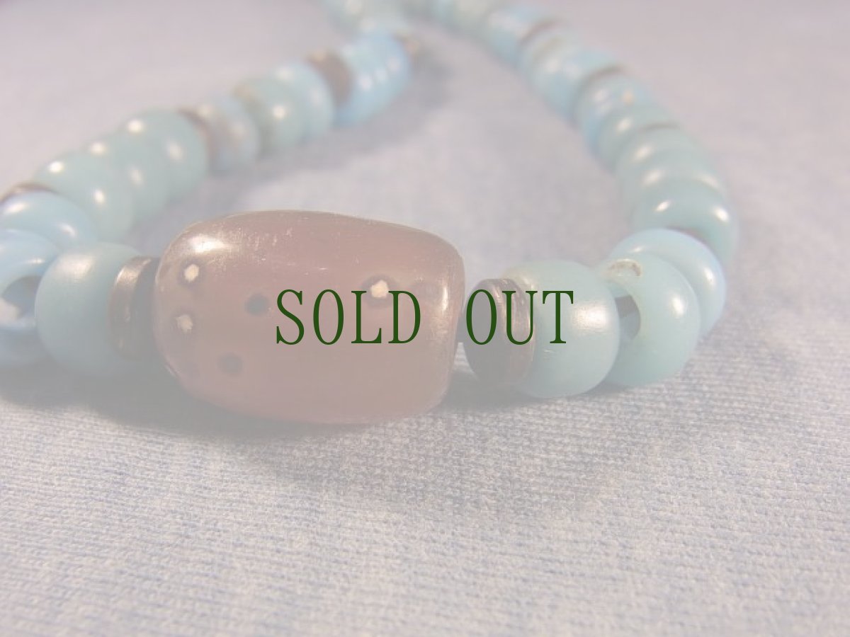 画像4: アイヌ玉(浅葱色・和蘭玉)と紅玉髄のネックレス (4)