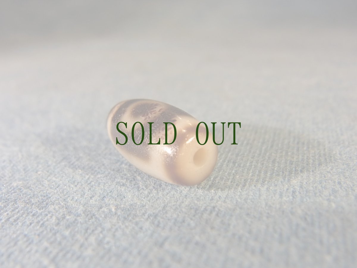 画像4: ジービーズ ２アイ（ dzi mig ni pa with red spot） 紅朱砂小二眼老天珠 (4)