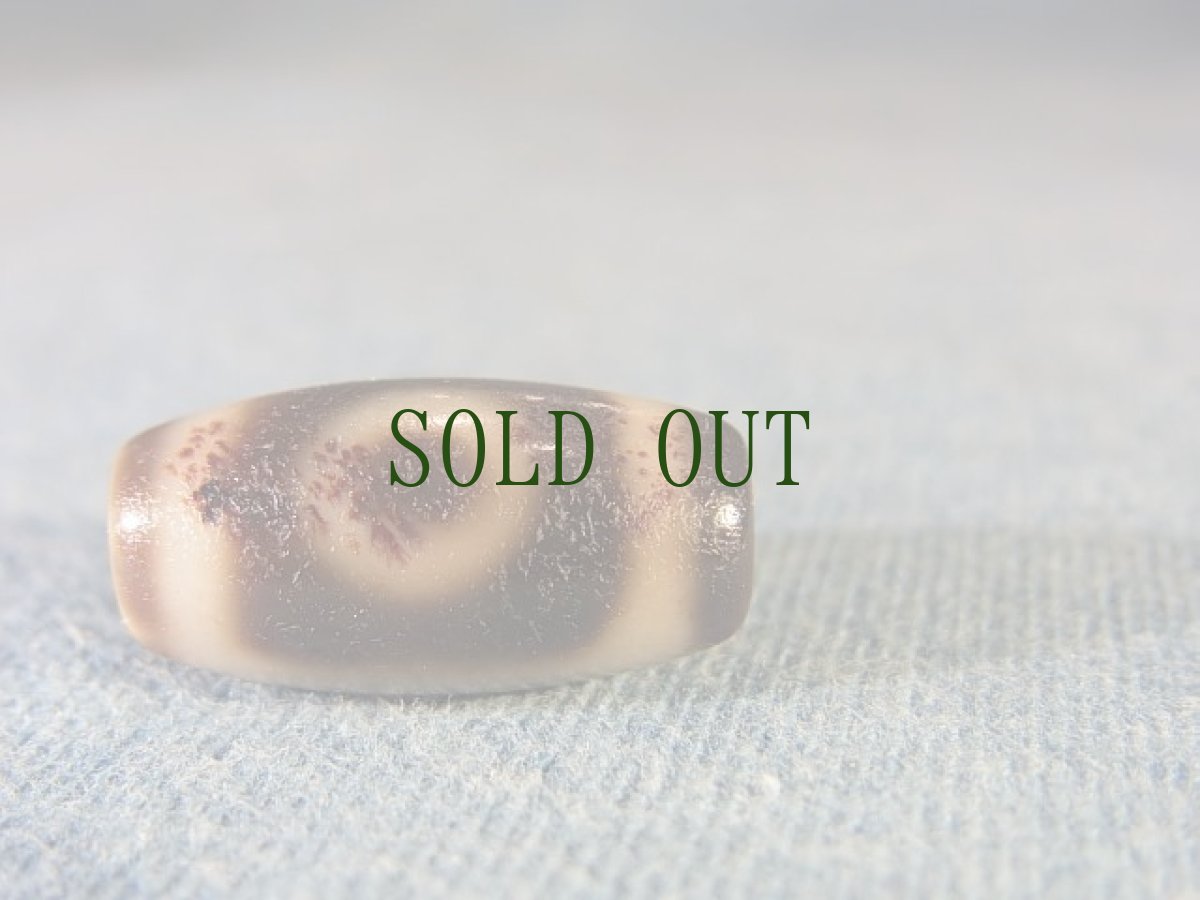 画像6: ジービーズ ２アイ（ dzi mig ni pa with red spot） 紅朱砂小二眼老天珠 (6)