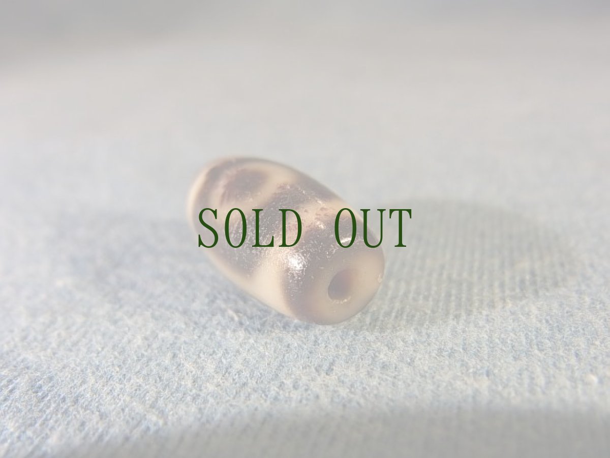 画像5: ジービーズ ２アイ（ dzi mig ni pa with red spot） 紅朱砂小二眼老天珠 (5)