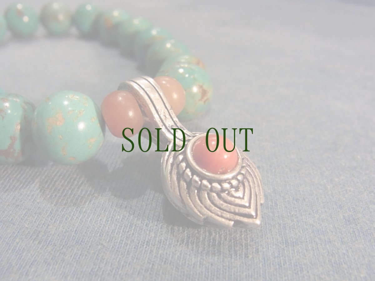 画像4: チベタン天然ターコイズ(yu)とチベタンＭＡＬＡパーツ　のブレスレット  (4)