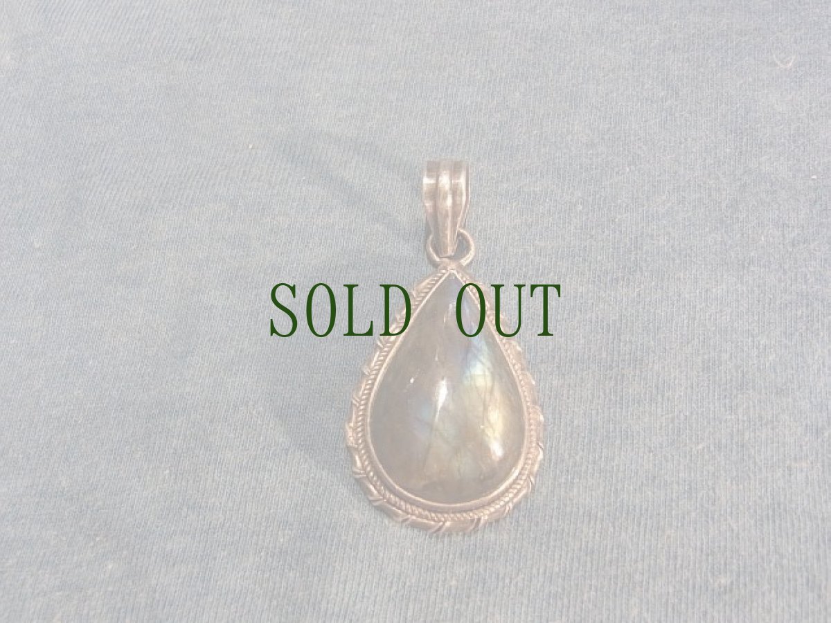 画像2: ラブラドライト（斜長石　labradorite）のシルバーペンダントトップ (2)