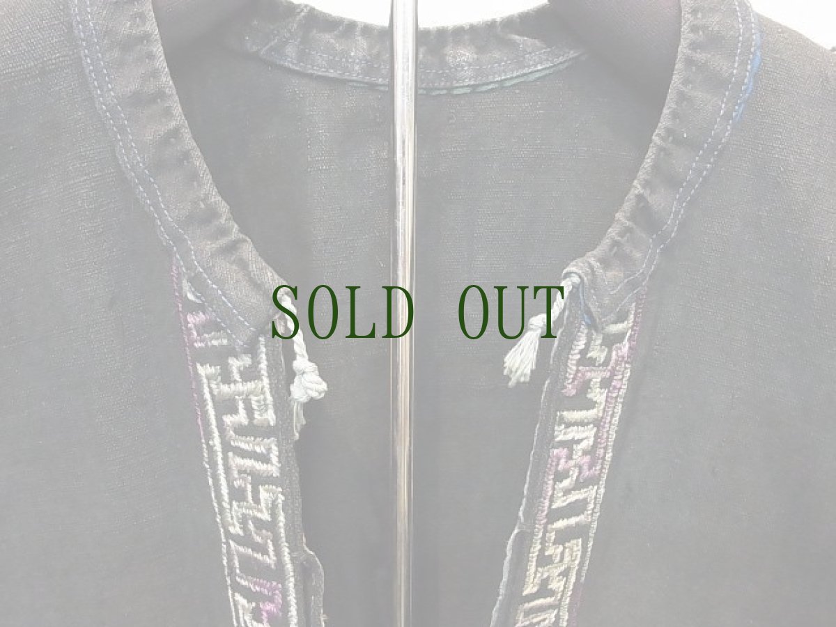 画像4: 雲南省　元陽　哈尼族(ハニ族)　麻・藍染・刺繍ベスト　民族衣装　（アンティーク） (4)