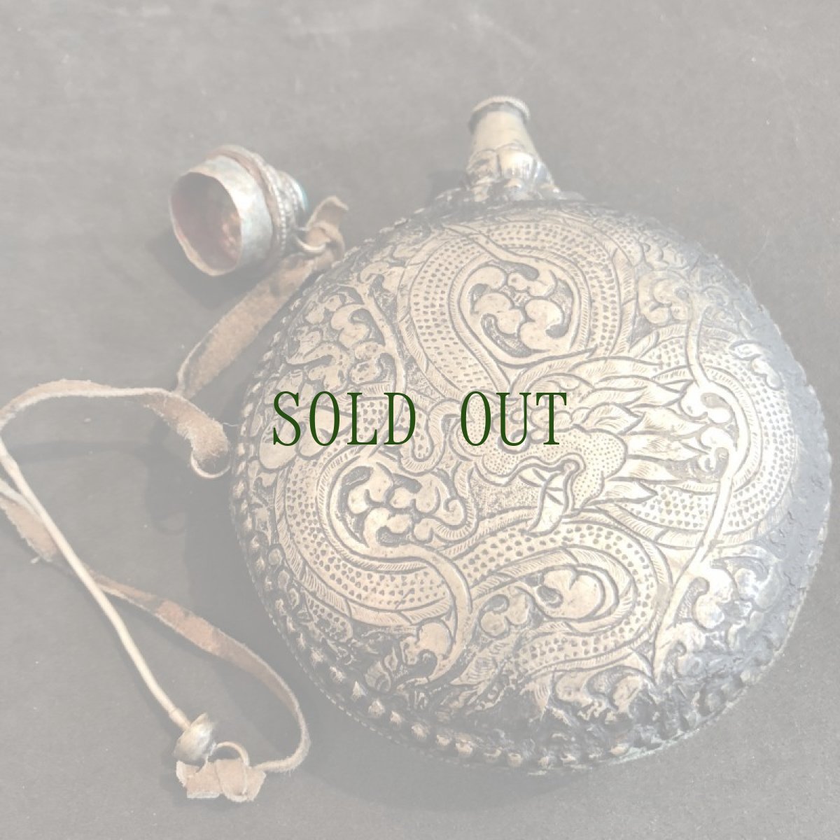 画像7: チベットの鼻煙壷（嗅ぎ煙草入れ・チベット銀・銅・革製）　アンティーク (7)