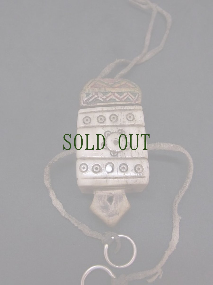 画像2: 骨製印籠(ガウもしくはマニリブ入れ)　(アンティーク　チベタン 装飾品 ) (2)