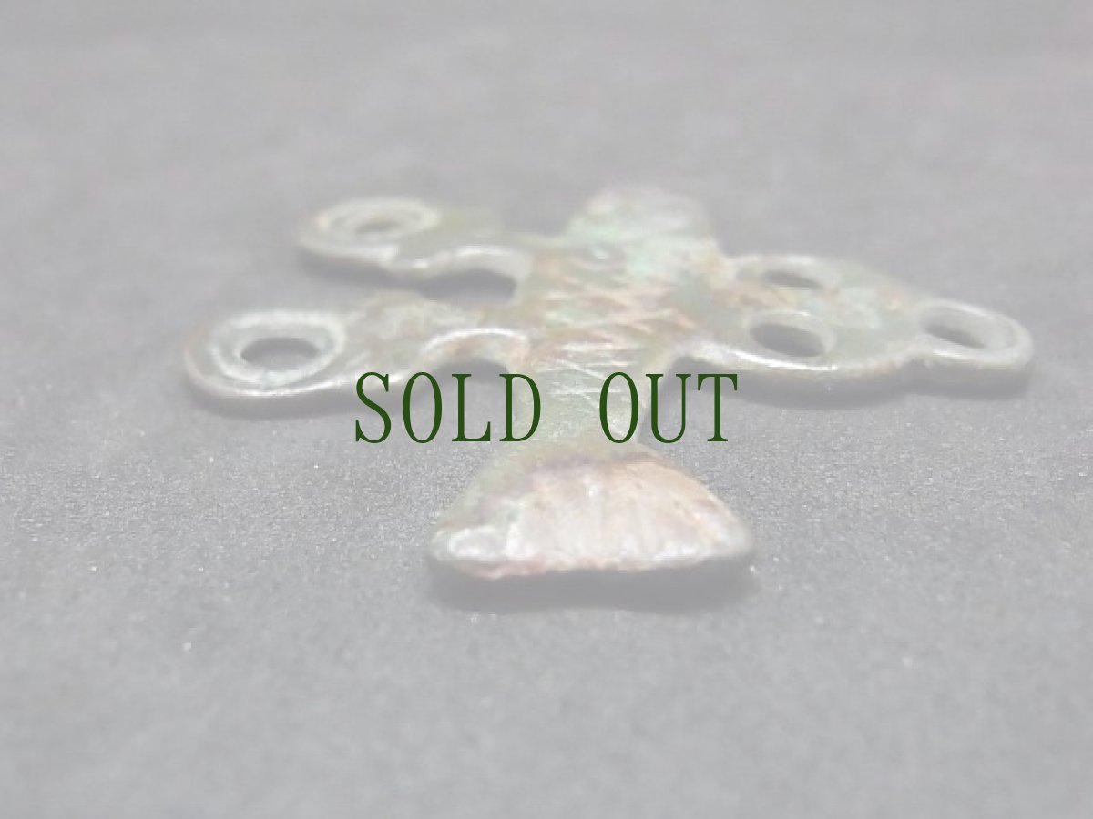 画像8: オルドス青銅器　(匈奴・スキタイ・騎馬民族・春秋戦国)  魚　帯提げ (8)