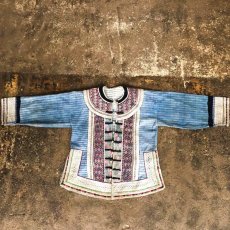 画像1: 雲南省麻栗坡县彝族　（イ族）　本藍染綿麻製　ジャケット (1)