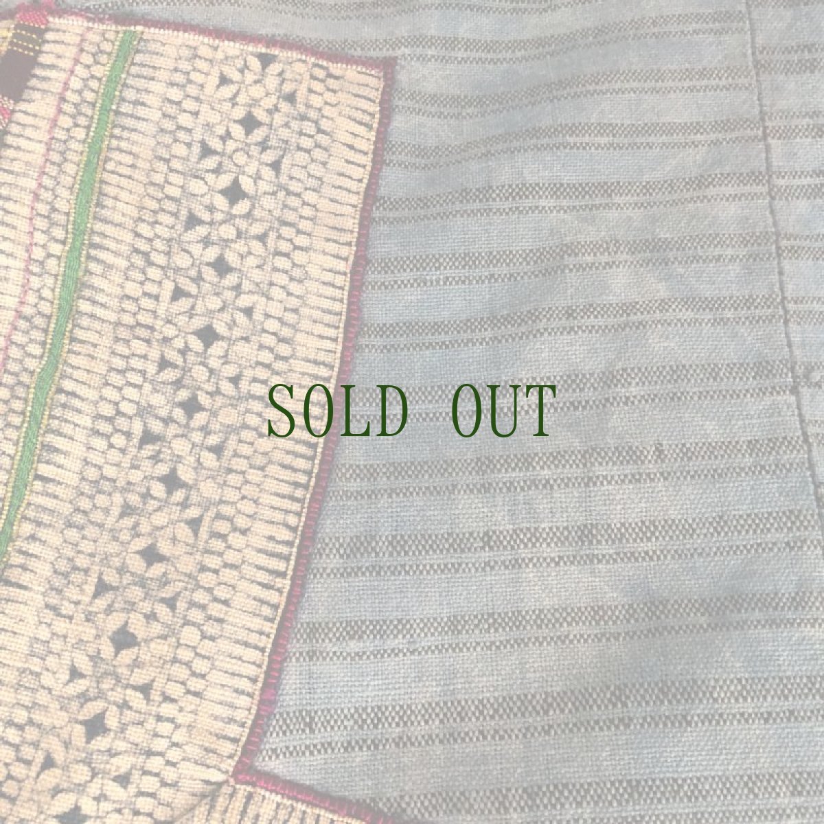 画像11: 雲南省麻栗坡县彝族　（イ族）　本藍染綿麻製　ジャケット (11)