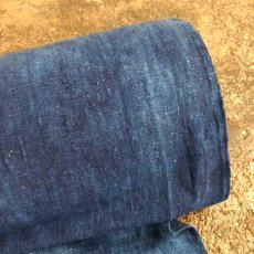 画像3: 貴州省ミャオ族　本藍染　手紬手織り綿麻　反物　（鯨尺　1尺×2丈）　ビンテージ (3)