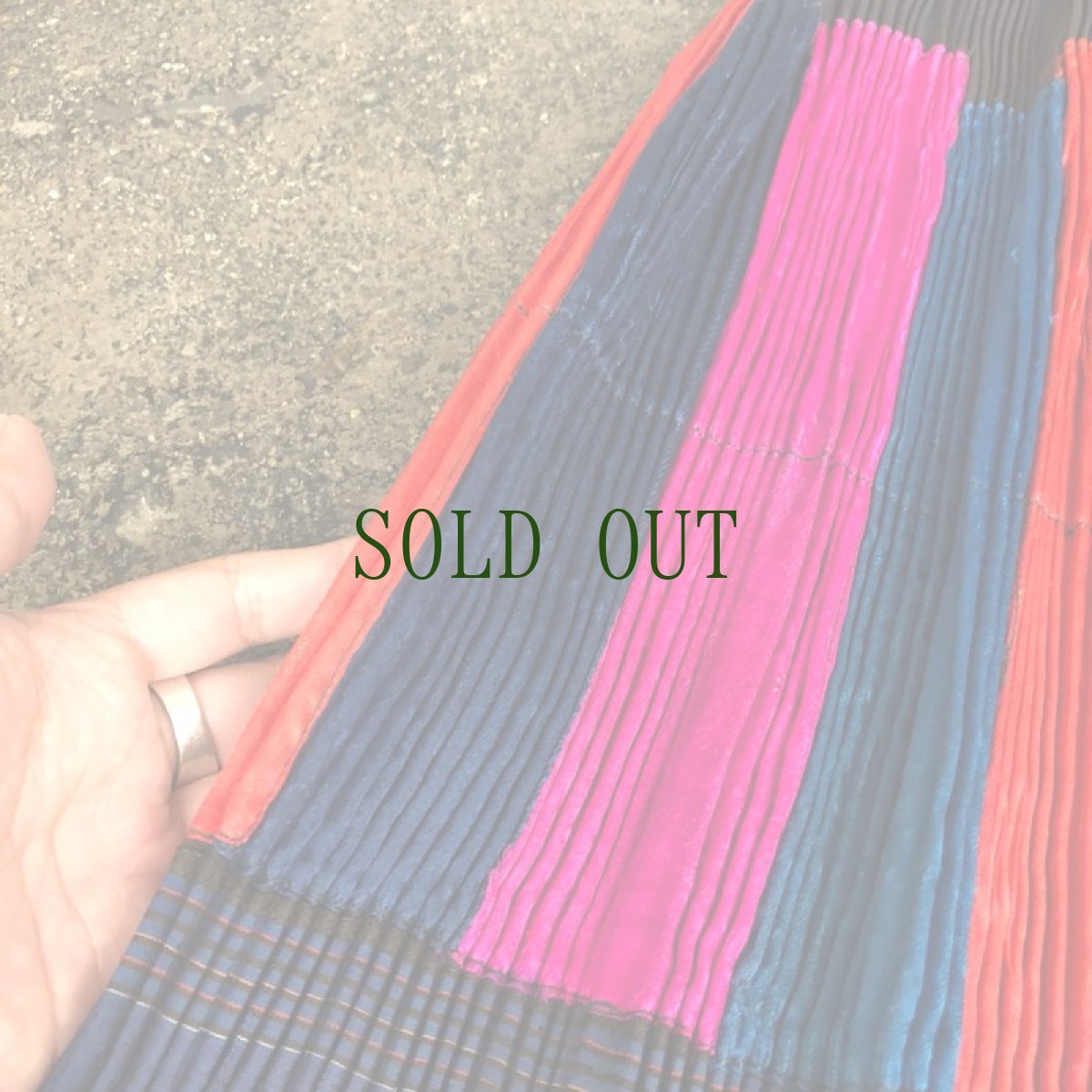 画像6: 貴州省  台江革一苗族(ge yi miao) プリーツ巻スカート (ヴィンテージ) (6)