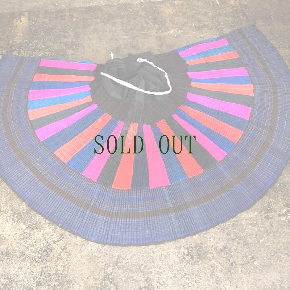 画像7: 貴州省  台江革一苗族(ge yi miao) プリーツ巻スカート (ヴィンテージ) (7)