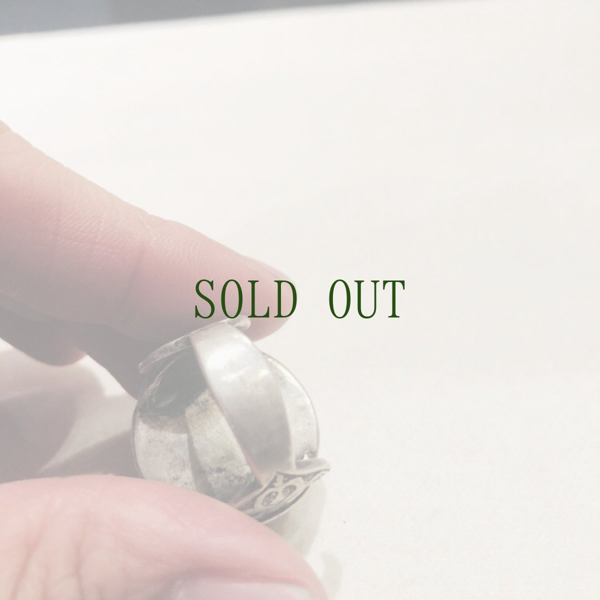 画像4: ペルシャ　オールド　シルバーリング　（ササン朝・とんぼ玉） (4)