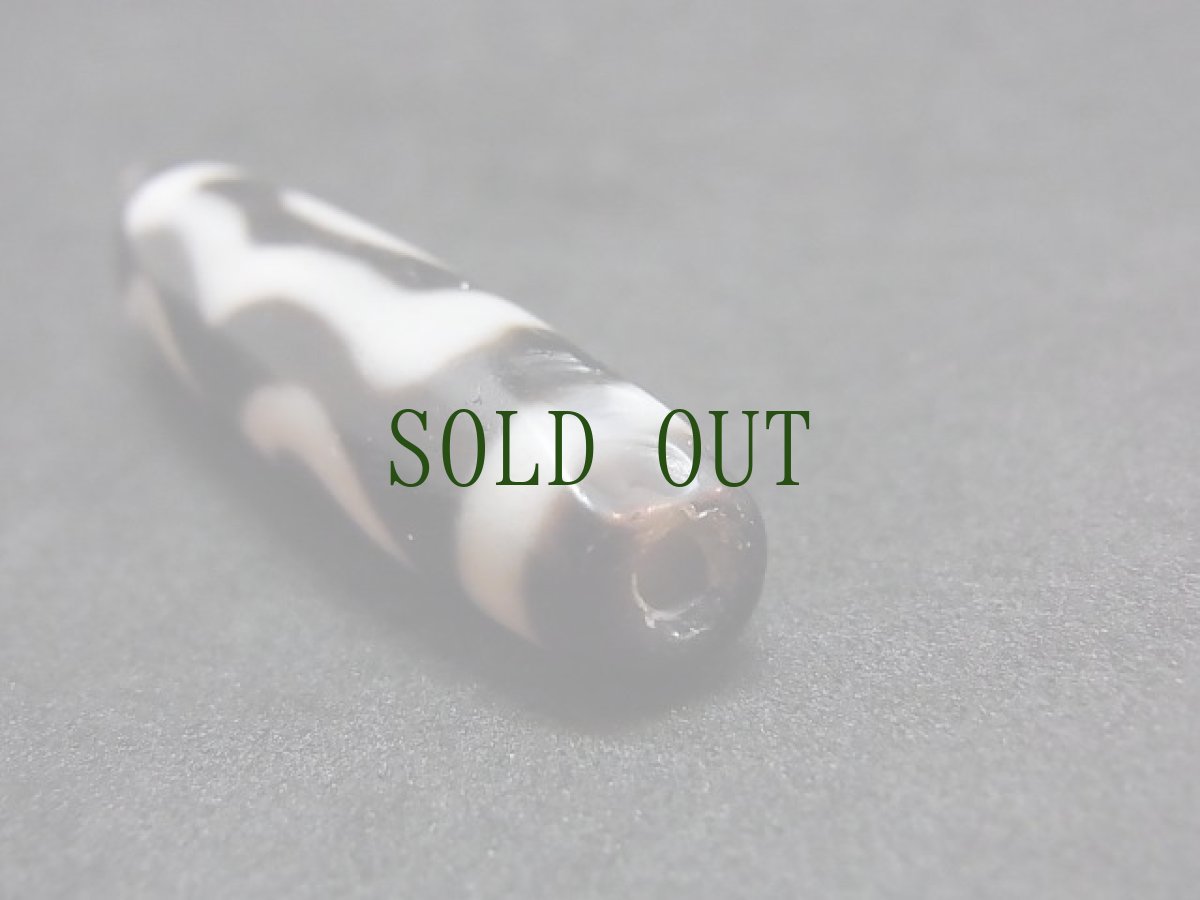 画像7: ジービーズ　3アイ(old dzi mig sum pa)　チベット三眼天珠・タンカ使用　（ヴィンテージ） (7)