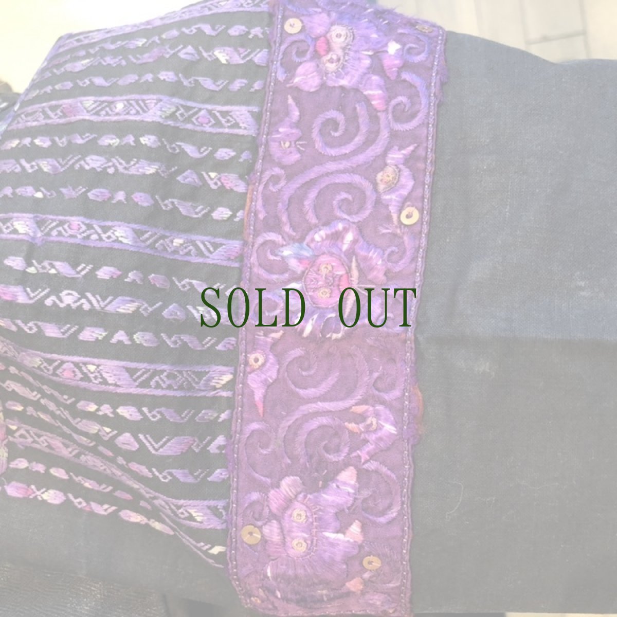 画像13: 貴州省・施洞苗族(ズートン ミャオ族)の本藍染ジャケット（剪紙破線繍ほか）1930年代 (13)