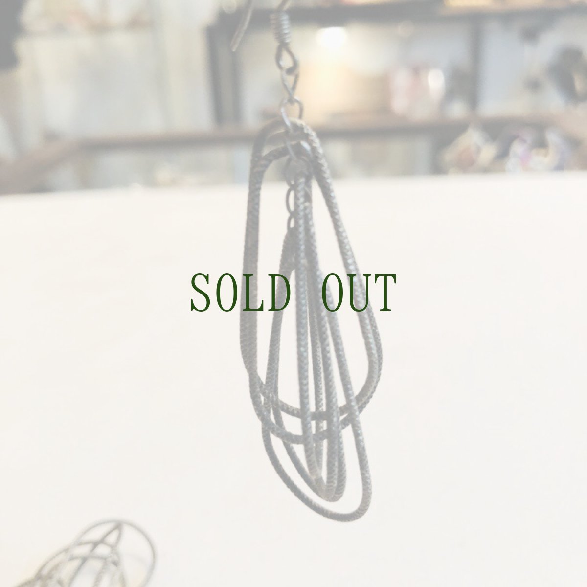 画像4: 貴州苗族（ミャオ族）のシルバーピアス(ミャオ銀) (4)