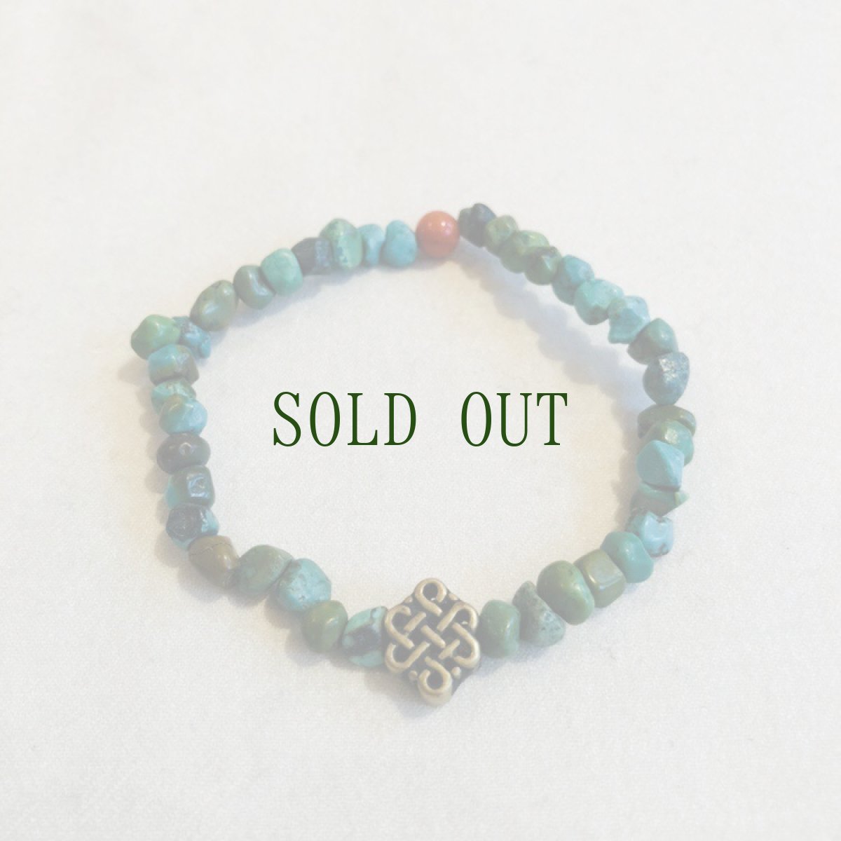 画像2: チベタン天然ターコイズ(yu)とエンドレスノットのブレスレット 　（tibetan natural turquoise）  (2)