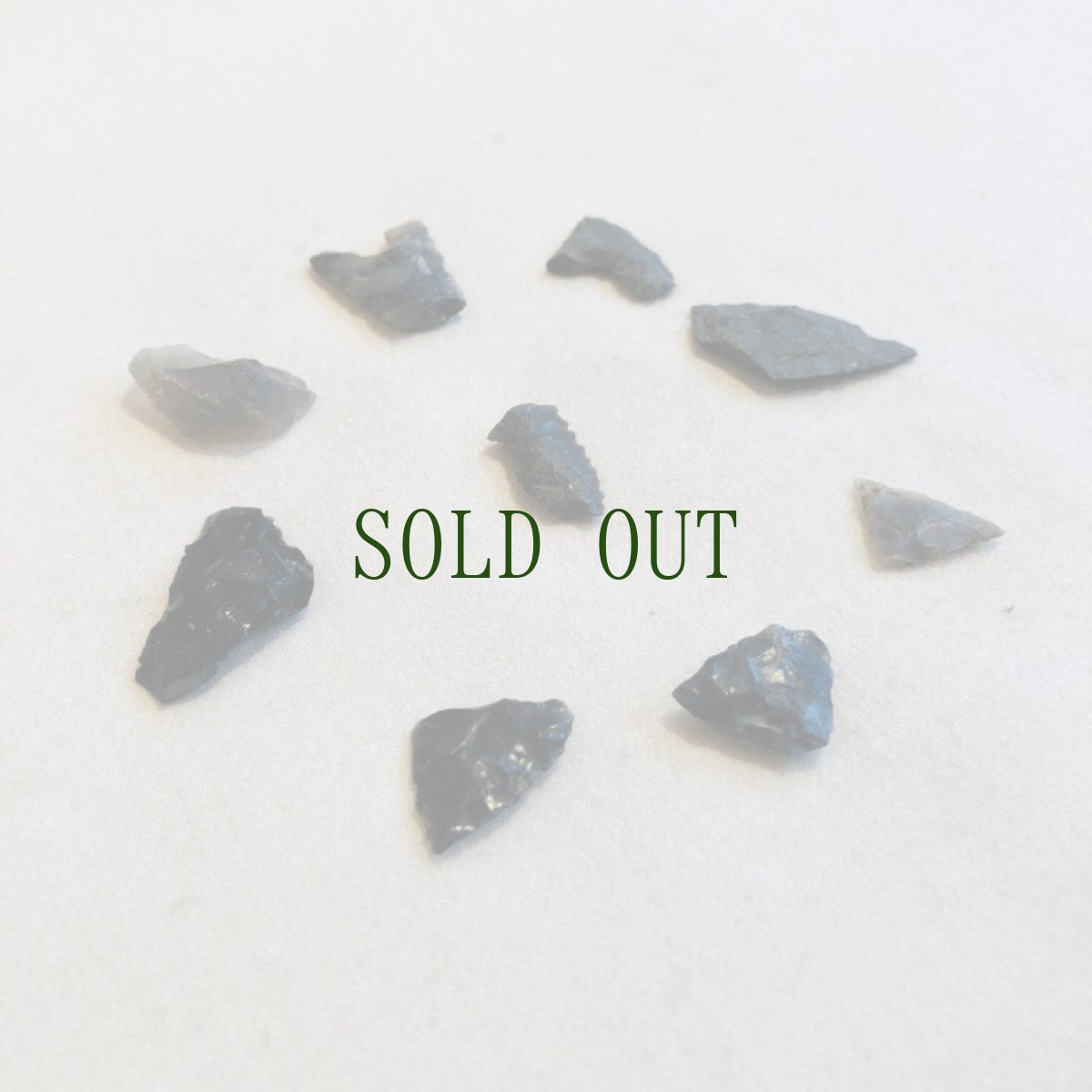 画像2: 縄文時代　石鏃（矢じり）　黒曜石など９点 (2)