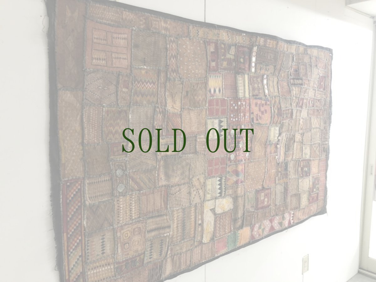 画像2: インド　グジャラート州　刺繍・ミラーワーク　パッチワーク　（178×110ｃｍ）・アンティーク (2)