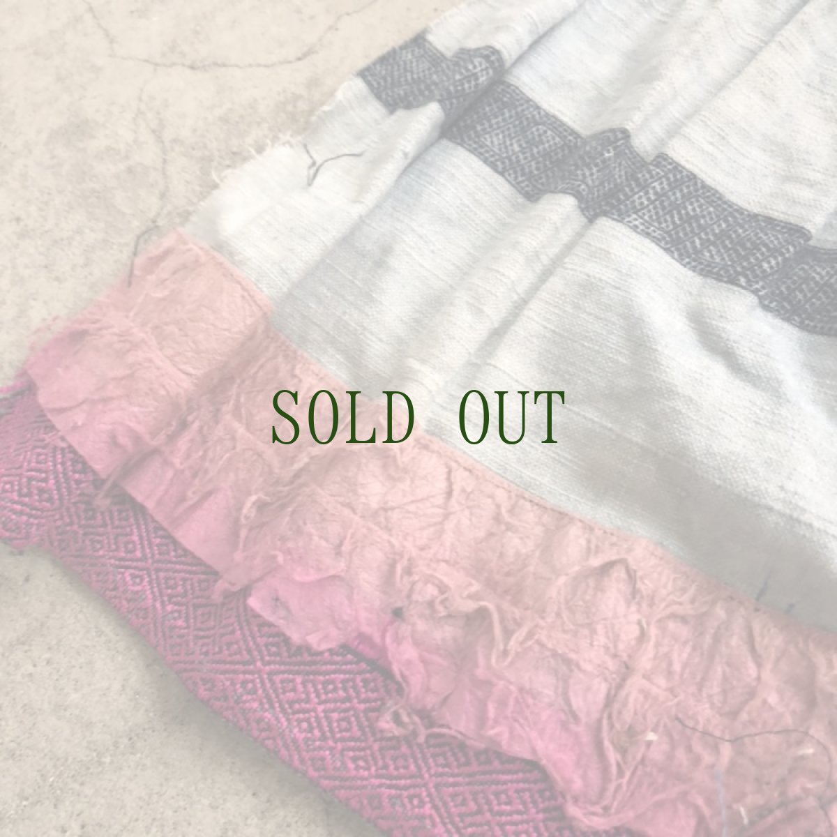 画像3: 広西省白裤子瑶族（ヤオ支族）　プリーツ巻きスカート　 (3)