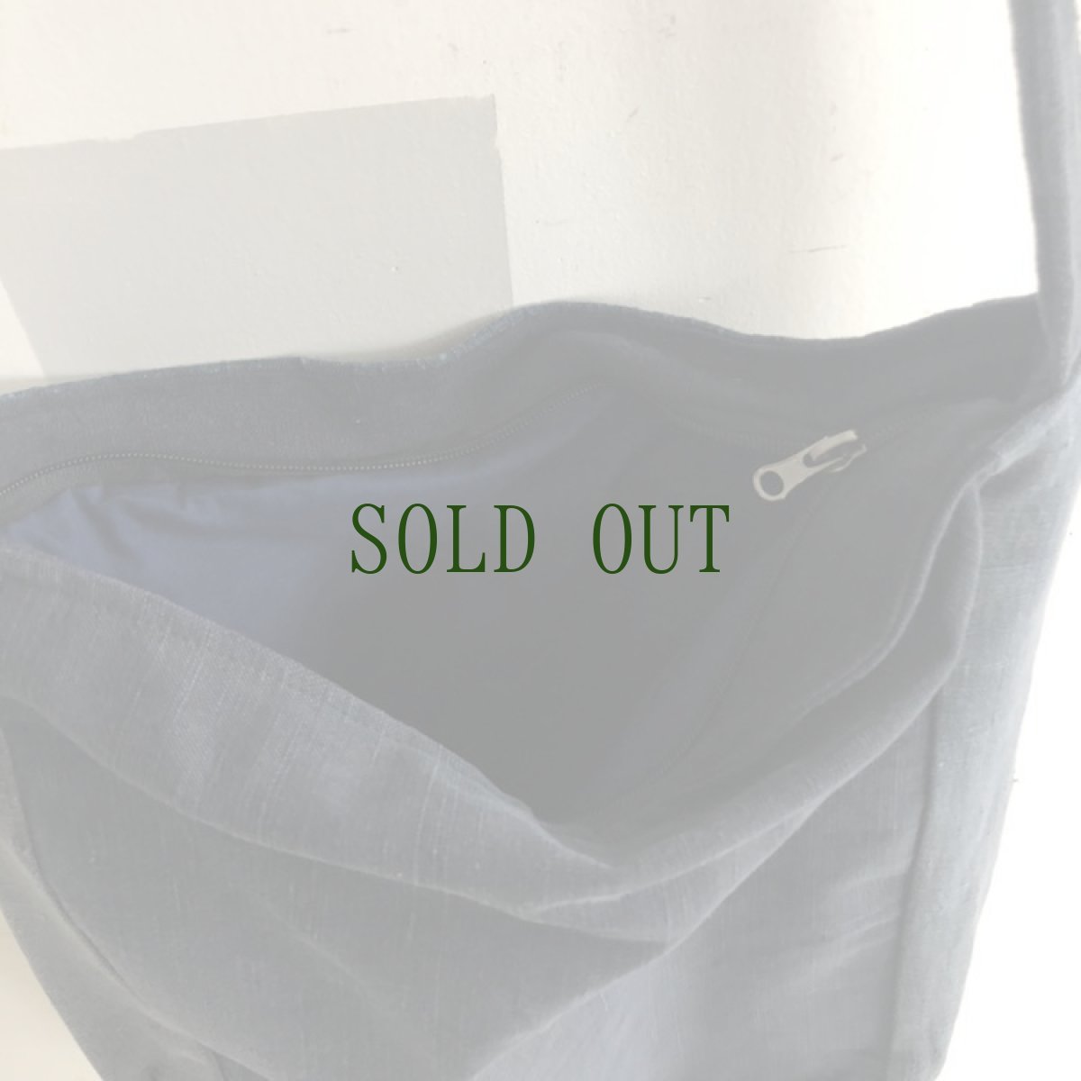 画像8: 貴州省ミャオ族　本藍染　木綿　トートバッグ（ショルダー） (8)