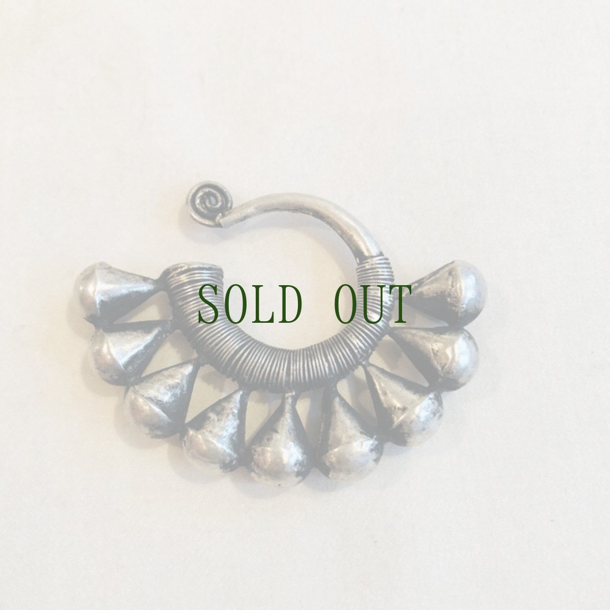 画像2: 貴州ミャオ族のシルバートップ(ミャオ銀)　トライバルデザイン (2)