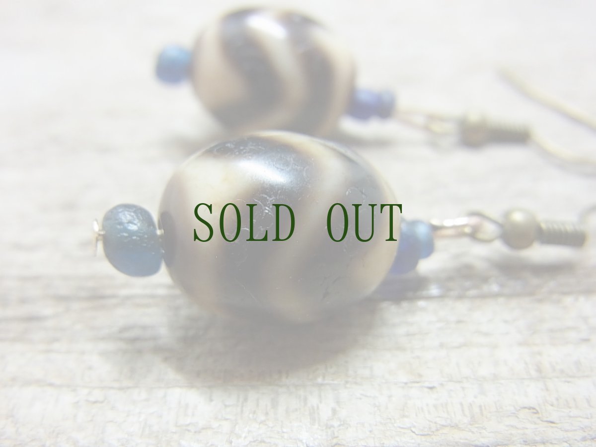 画像3: ジービーズ 水紋天珠（虎牙）のピアス (3)