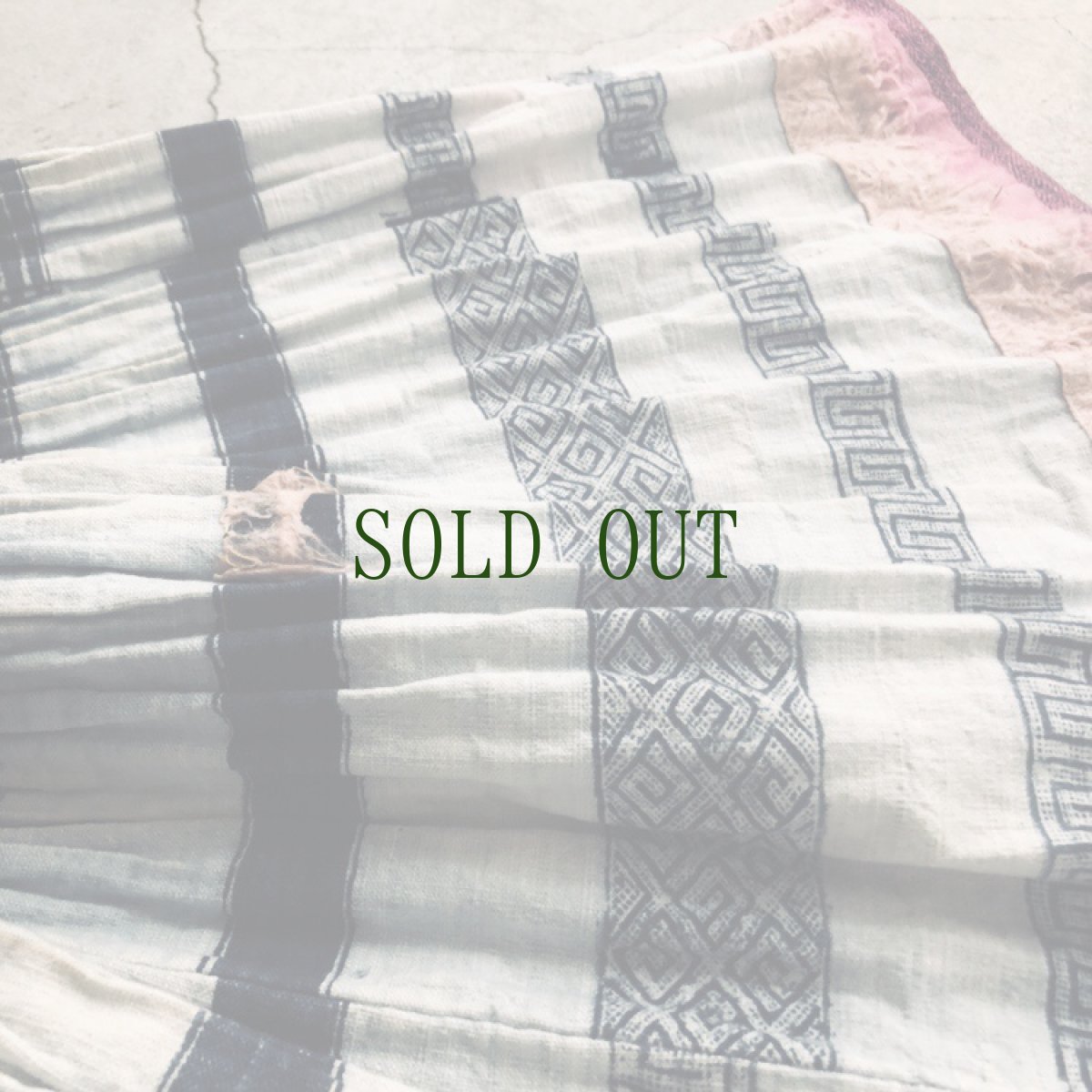 画像7: 広西省白裤子瑶族（ヤオ支族）　プリーツ巻きスカート　 (7)