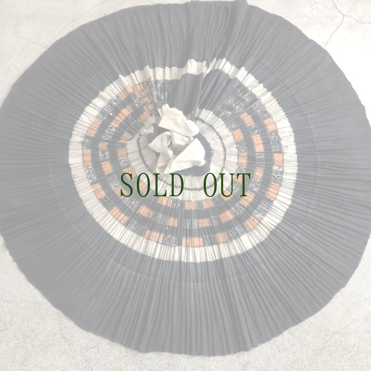 画像10: 鳥当ミャオ族　（貴州貴陽市鳥苗族）藍染プリーツ巻きスカート　 (10)