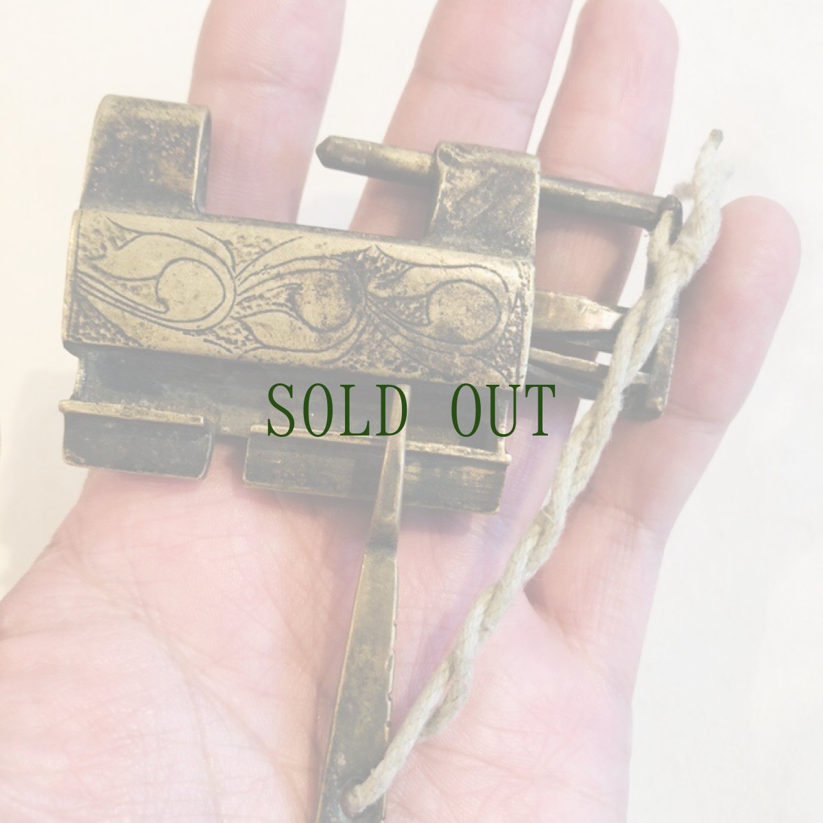 画像5: チベットの鍵と錠前　（Tibetan old padlock key）　アンティーク (5)