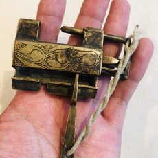 画像5: チベットの鍵と錠前　（Tibetan old padlock key）　アンティーク (5)