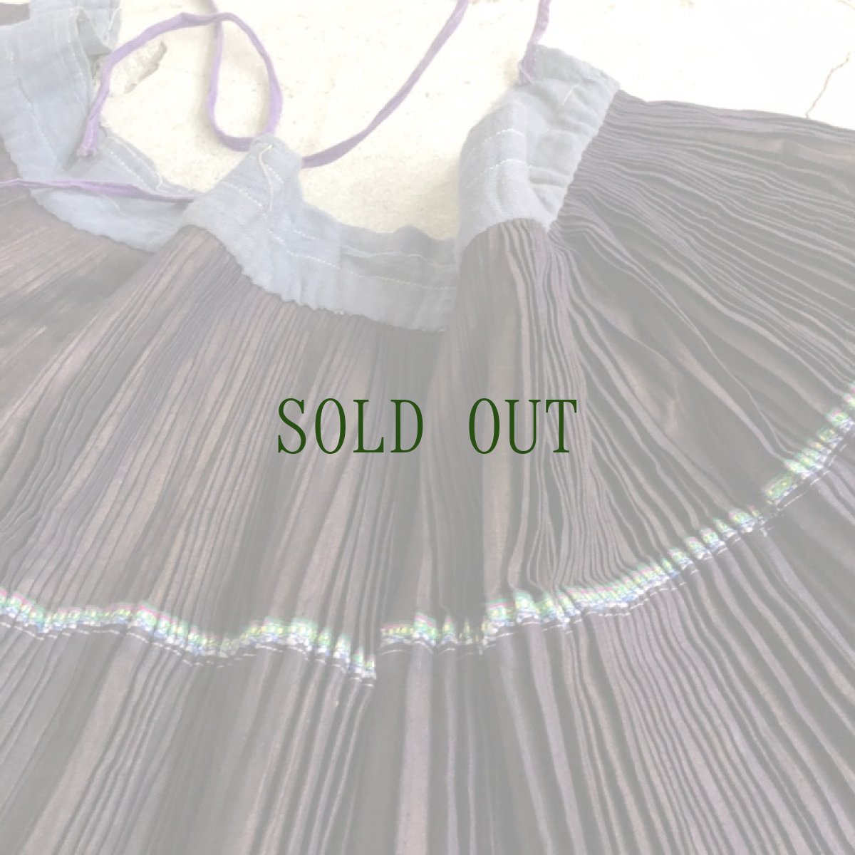 画像6: 貴州省西南苗族(ミャオ族)　藍染亮布　プリーツ　巻きスカート　　ロング丈 (6)