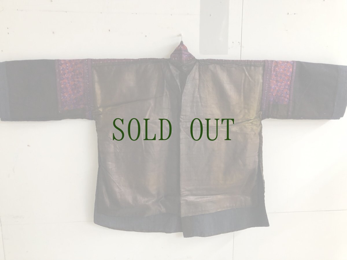 画像11: 貴州省黄平苗族(huan pin miao people)　絹製刺繍ジャケット（アンティーク ） (11)