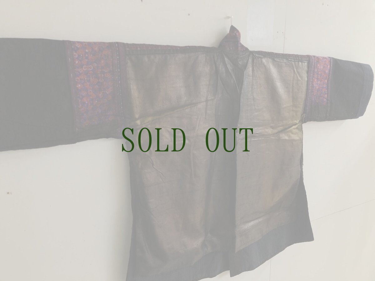 画像12: 貴州省黄平苗族(huan pin miao people)　絹製刺繍ジャケット（アンティーク ） (12)