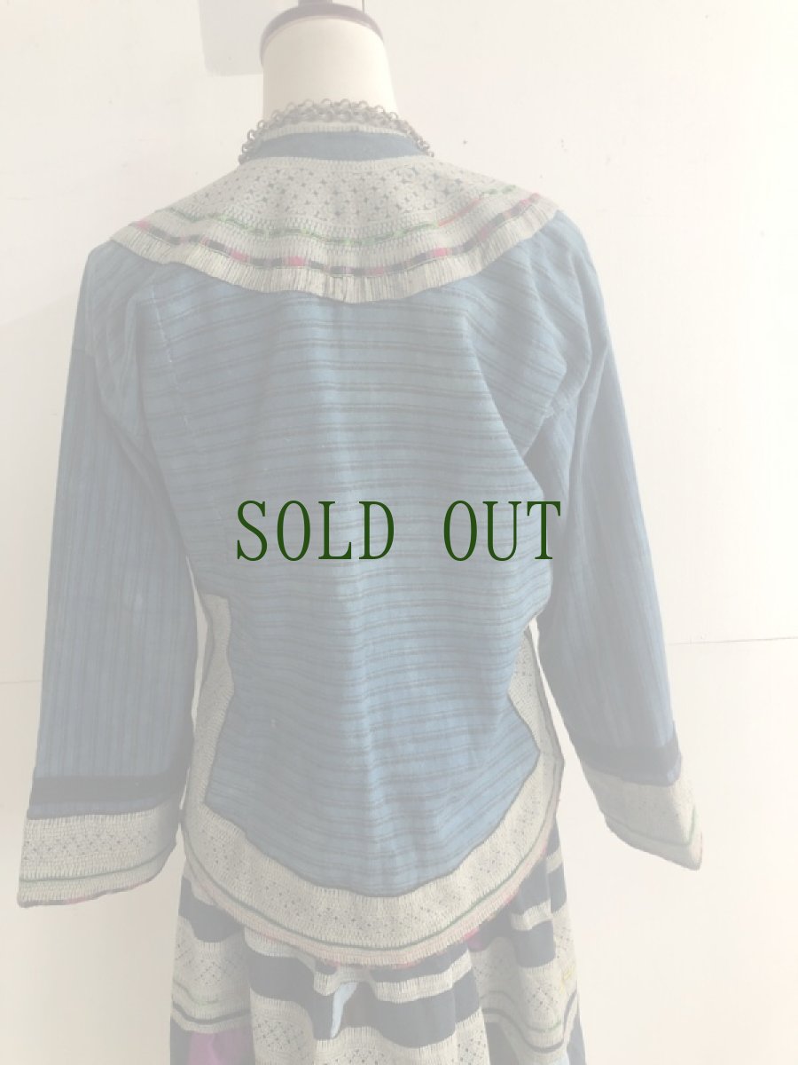 画像15: 雲南省麻栗坡县彝族（イ族）本藍染綿麻製（YI people’s traditional jacket） (15)