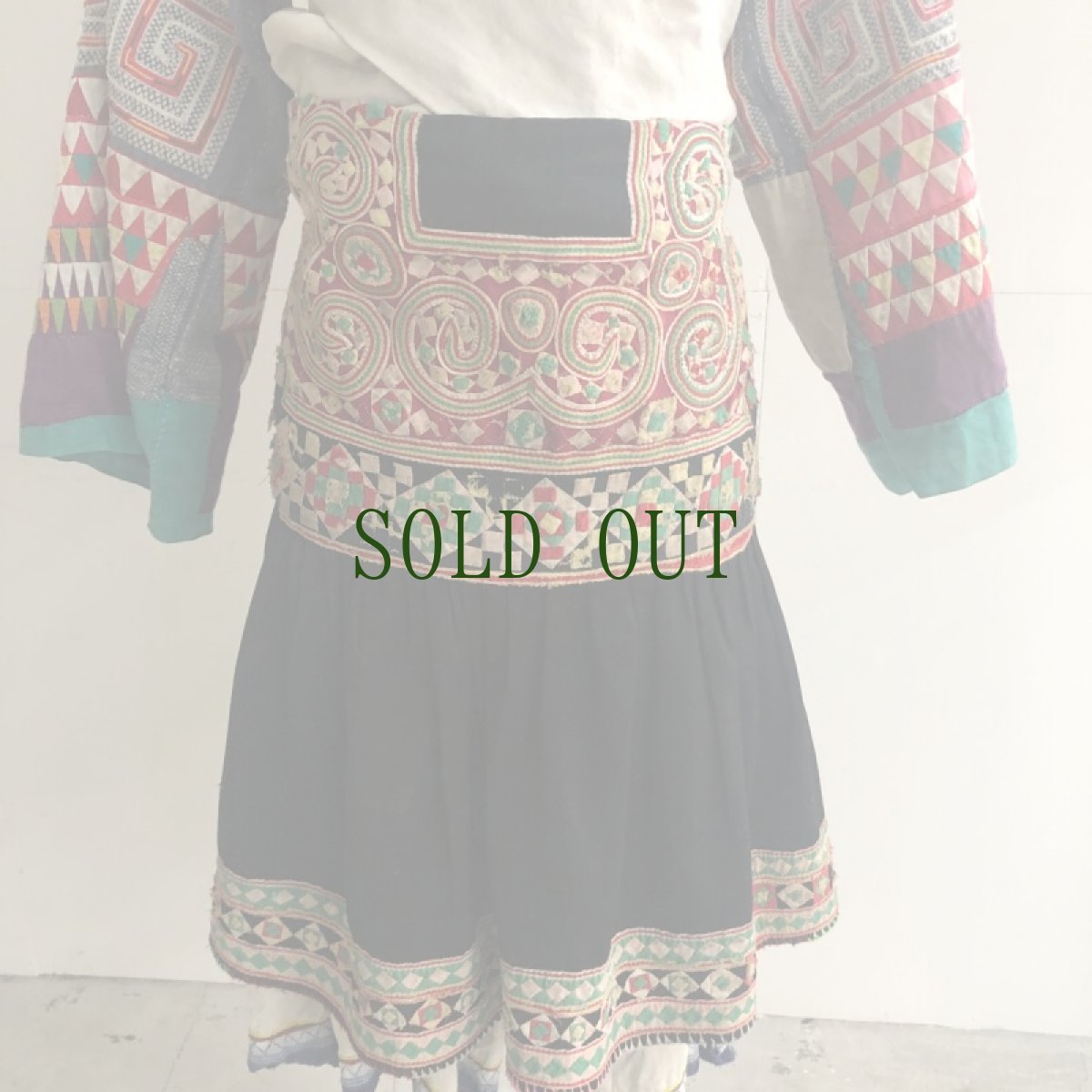 画像16: 貴州省卒節地区苗族(bi jie miao people）前掛け兼ケープ(おんぶ布)　背帯　 (16)